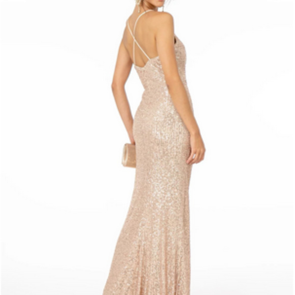 Sleeveless V-Neckline Evening Long Dress